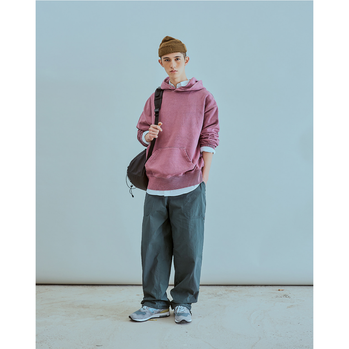 Uniform Bridge Basic Dyeing Sweat Hood — Pigment Red — view 5