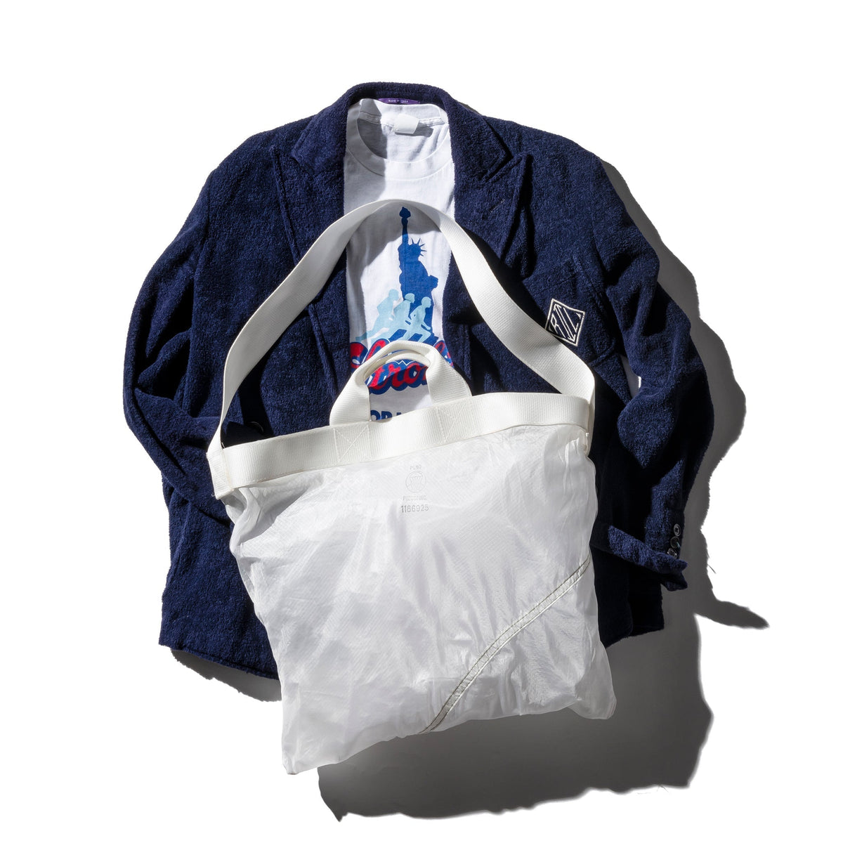 Puebco Vintage Parachute Light 2-Way Bag / White — front view
