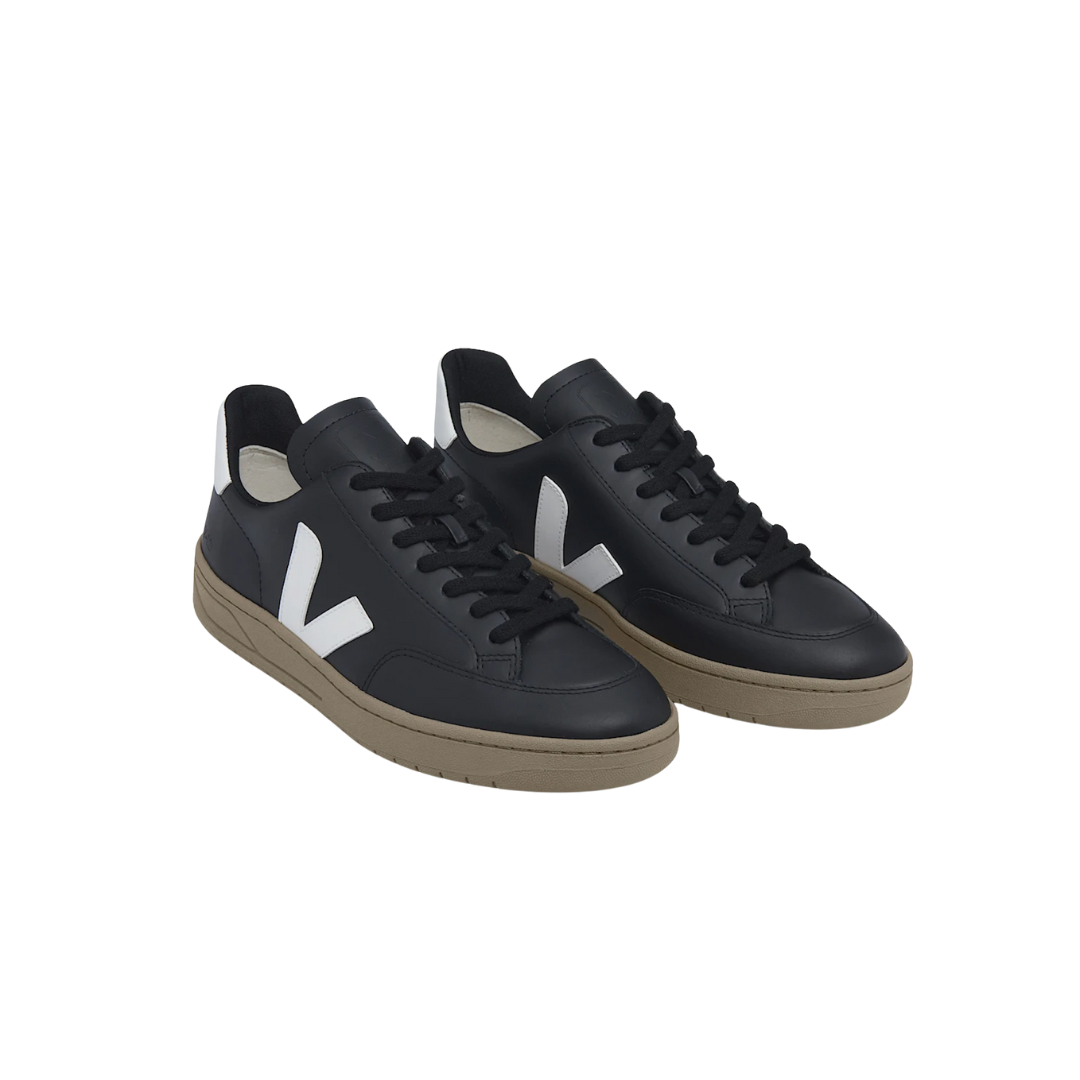 Veja V-12 — Black/White/Dune — view 2