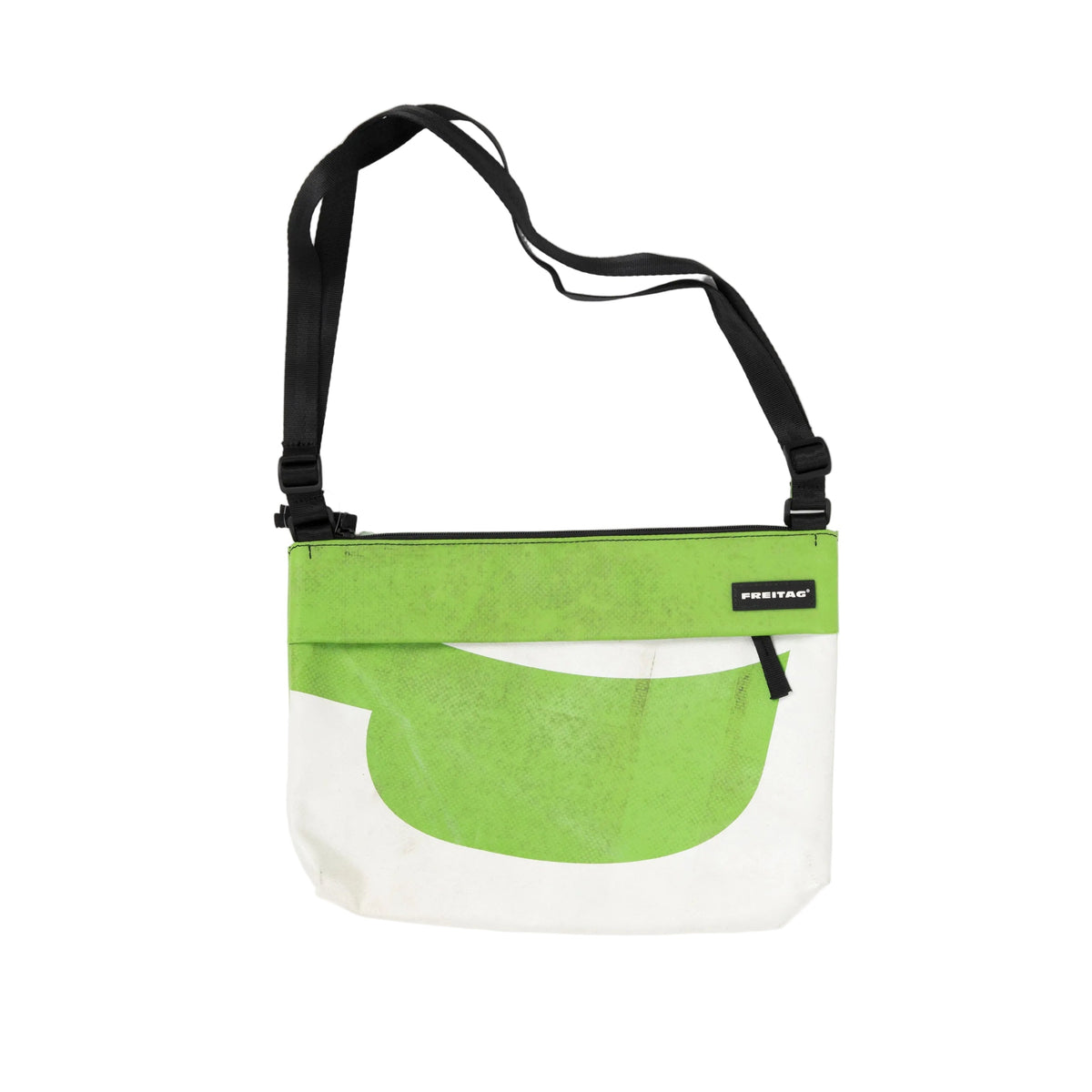 Freitag F553 Lou — front view