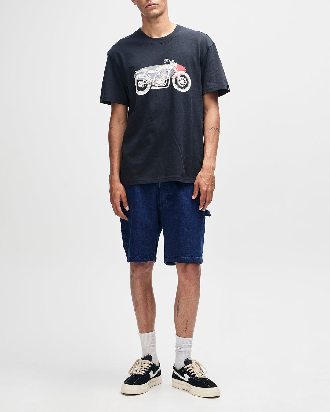 DEUS EX MACHINA DROVERS DOG TEE - BLACK