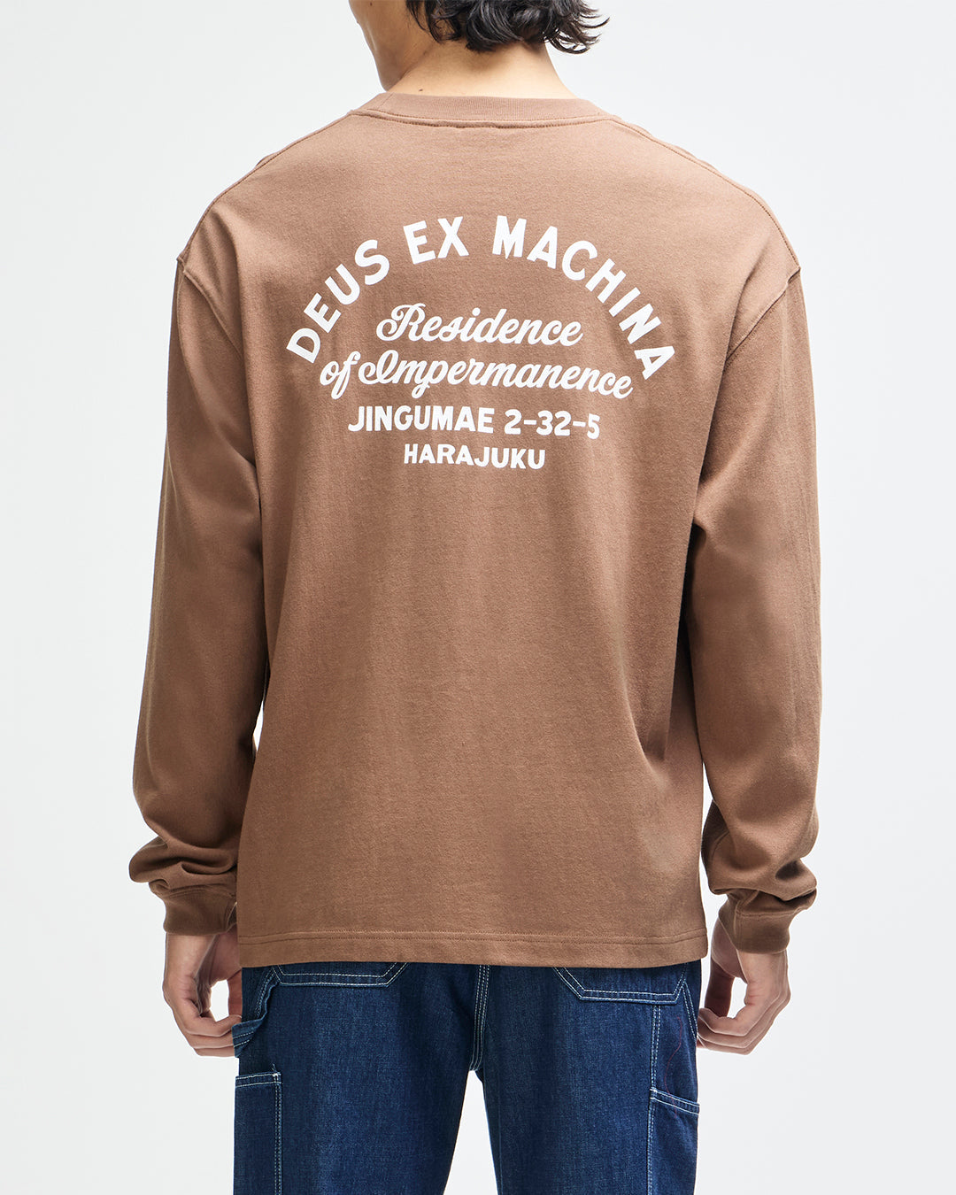 harajuku-sign-ls-tee-bison-brown|Model