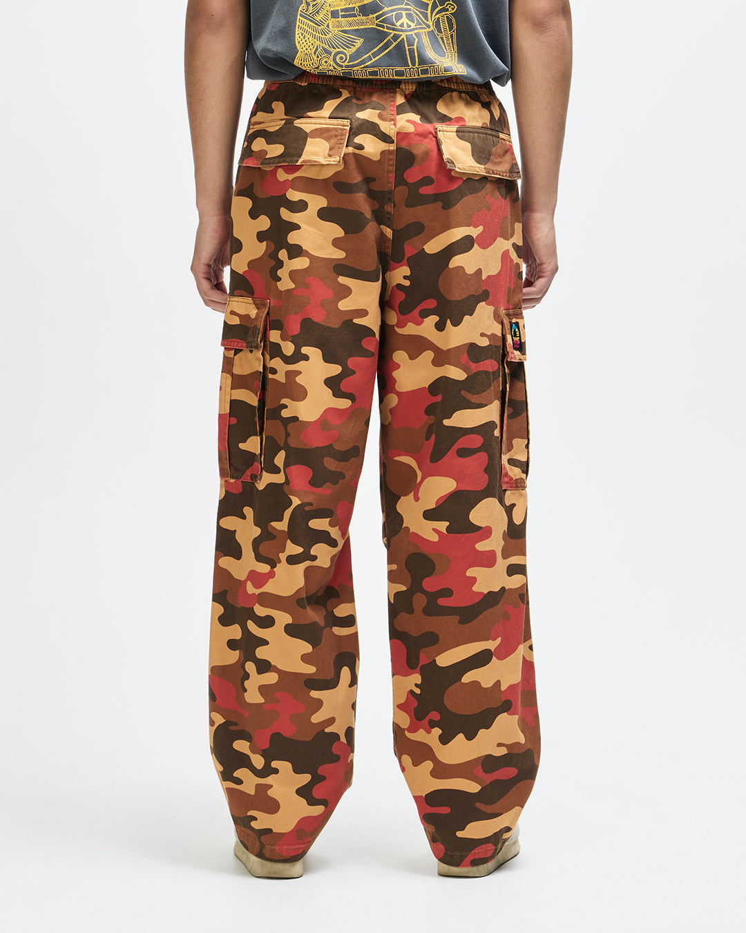 ombre-cargo-pant-rust-camo|Model