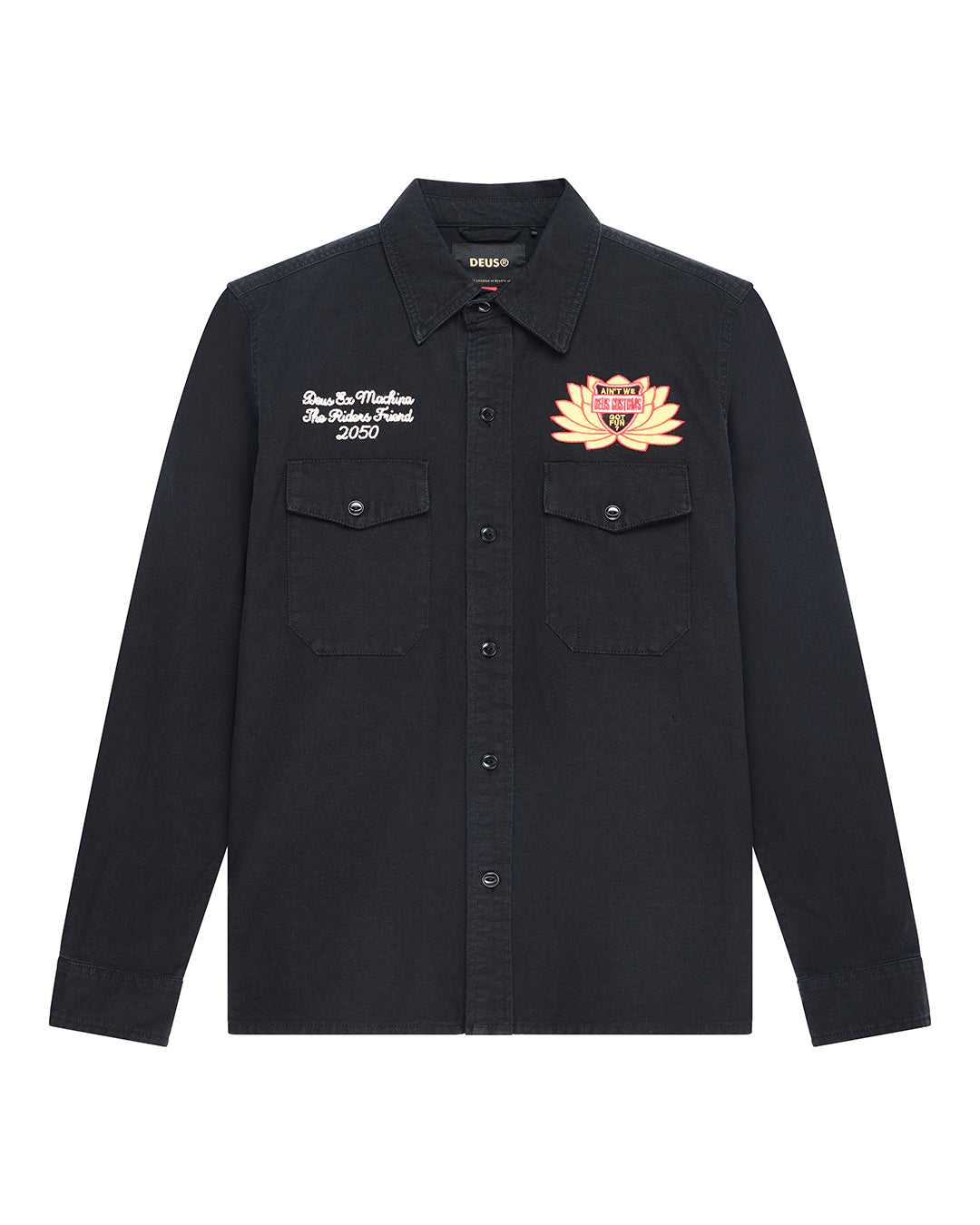 sacred-chest-shirt-black|Flatlay