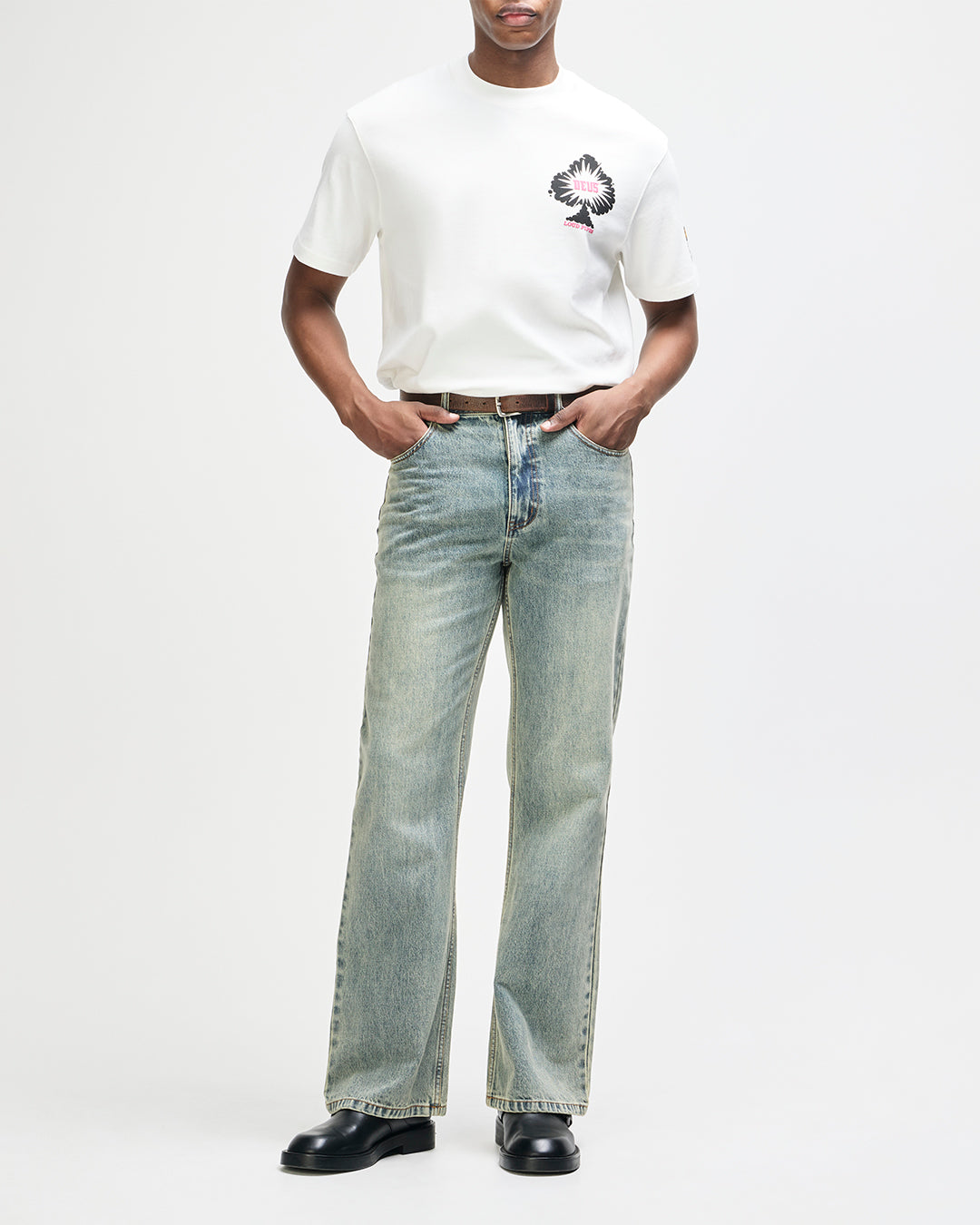 turpentine-os-tee-vintage-white|Flatlay