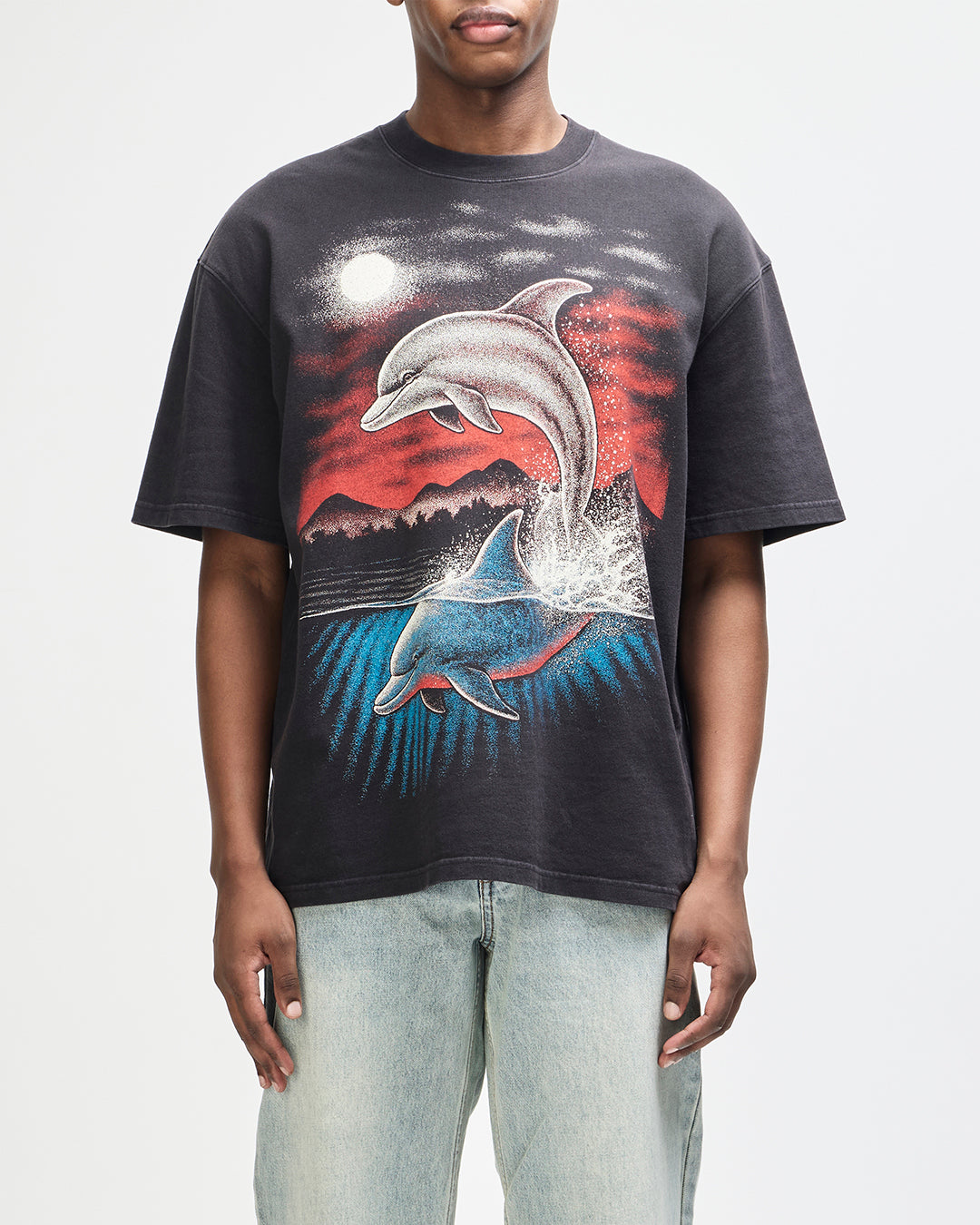 lovers-os-tee-black-beauty|Model