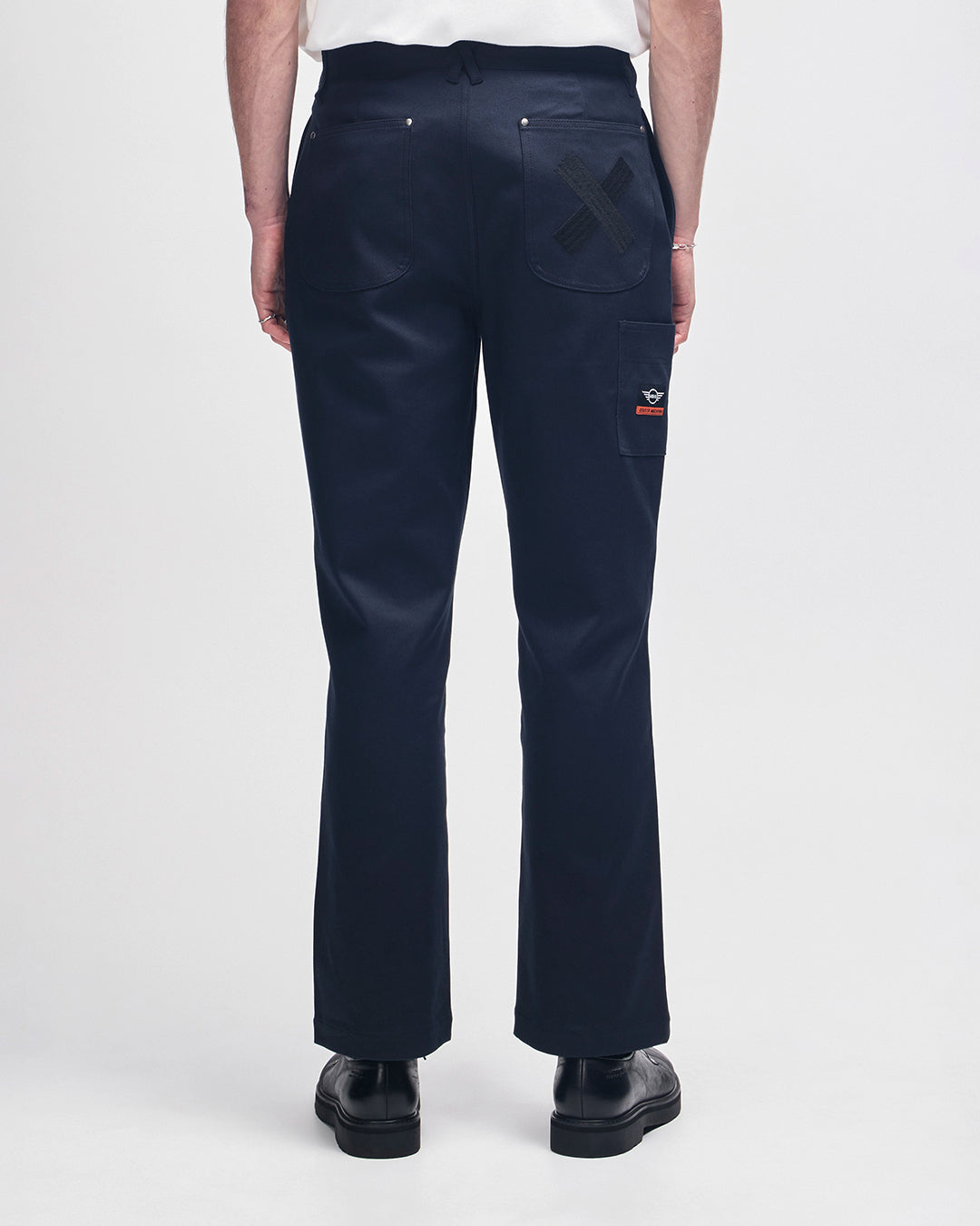 mini-workpant-black|Model
