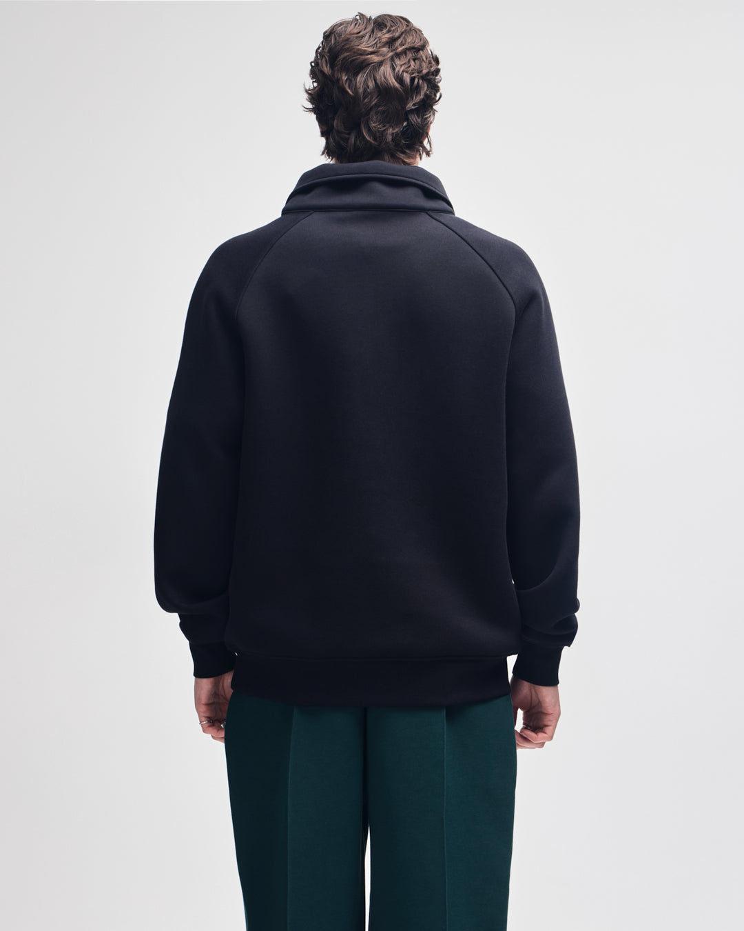 cc-1-4-zip-fleece-black|Model