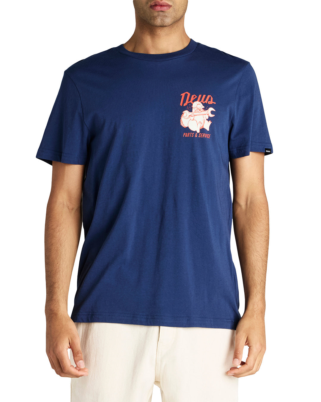 overbite-tee-mechanic-blue|Model