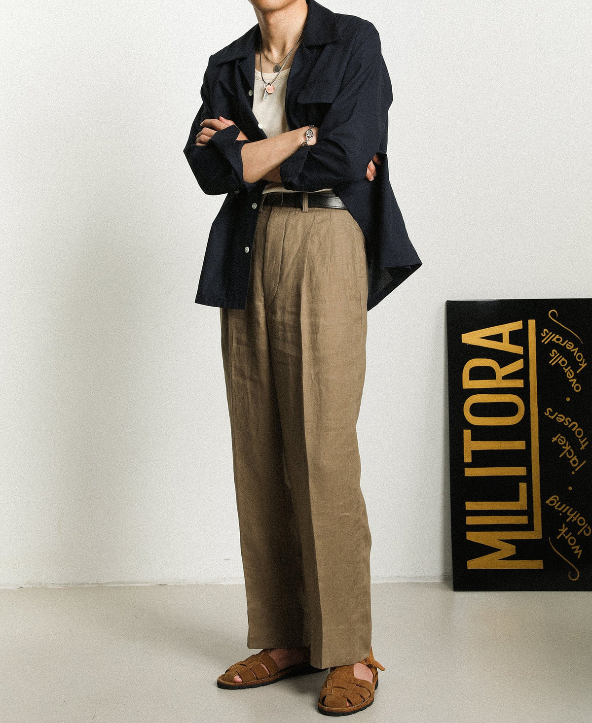 MILITORA LOT 220L 1940S LINEN-COTTON OPEN COLLAR SHIRT - NAVY